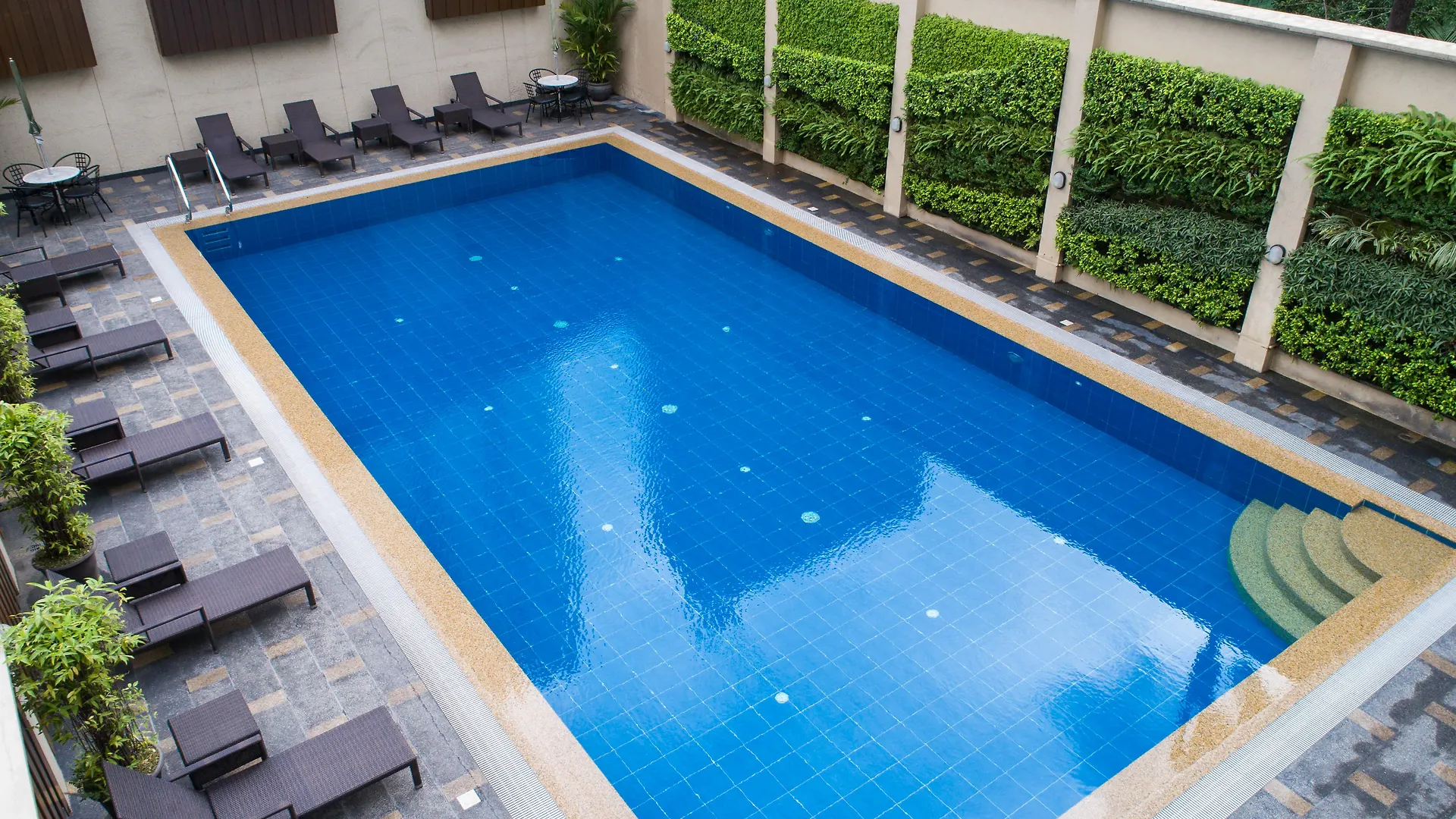 ***  Tropicana Suites - Quarantine Hotel Manila Filippine